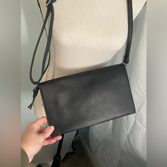 Pretty Persuasions Black Cross Body‎ Bag - Picture 5 of 8